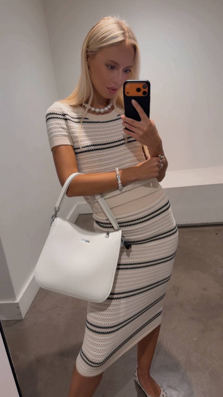 DKNY
