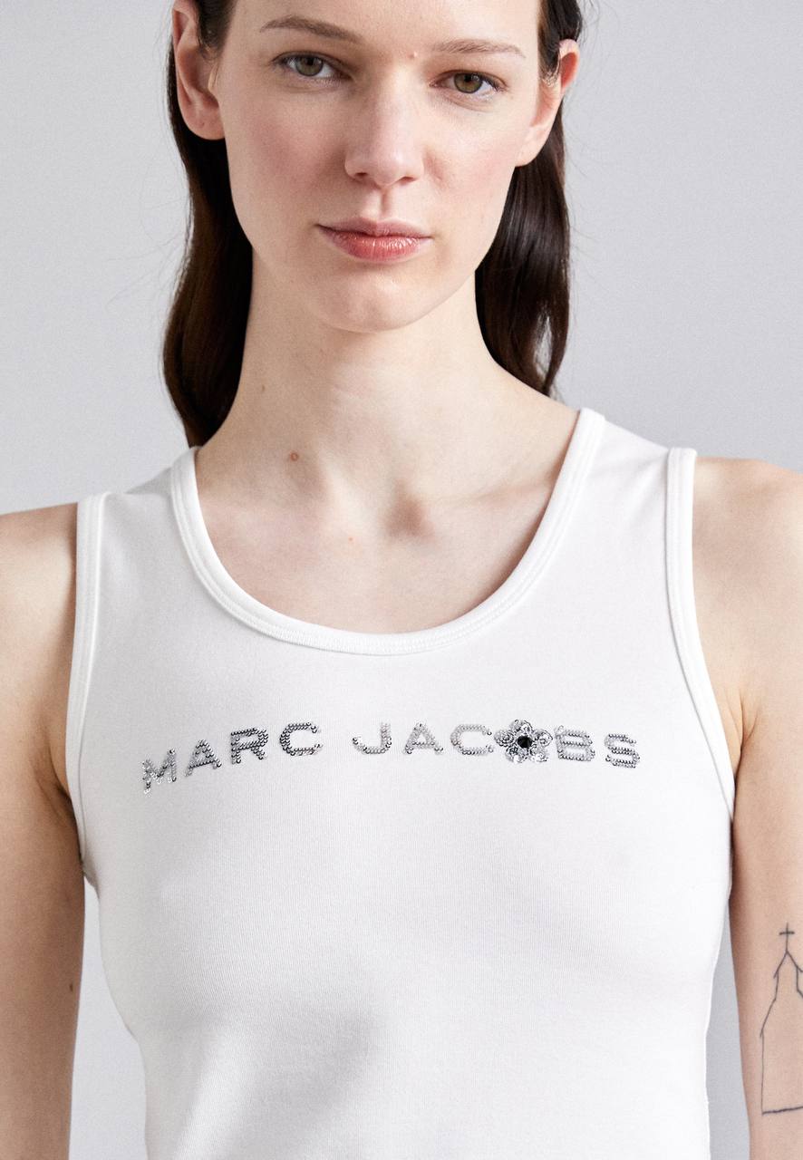 MARC JACOBS