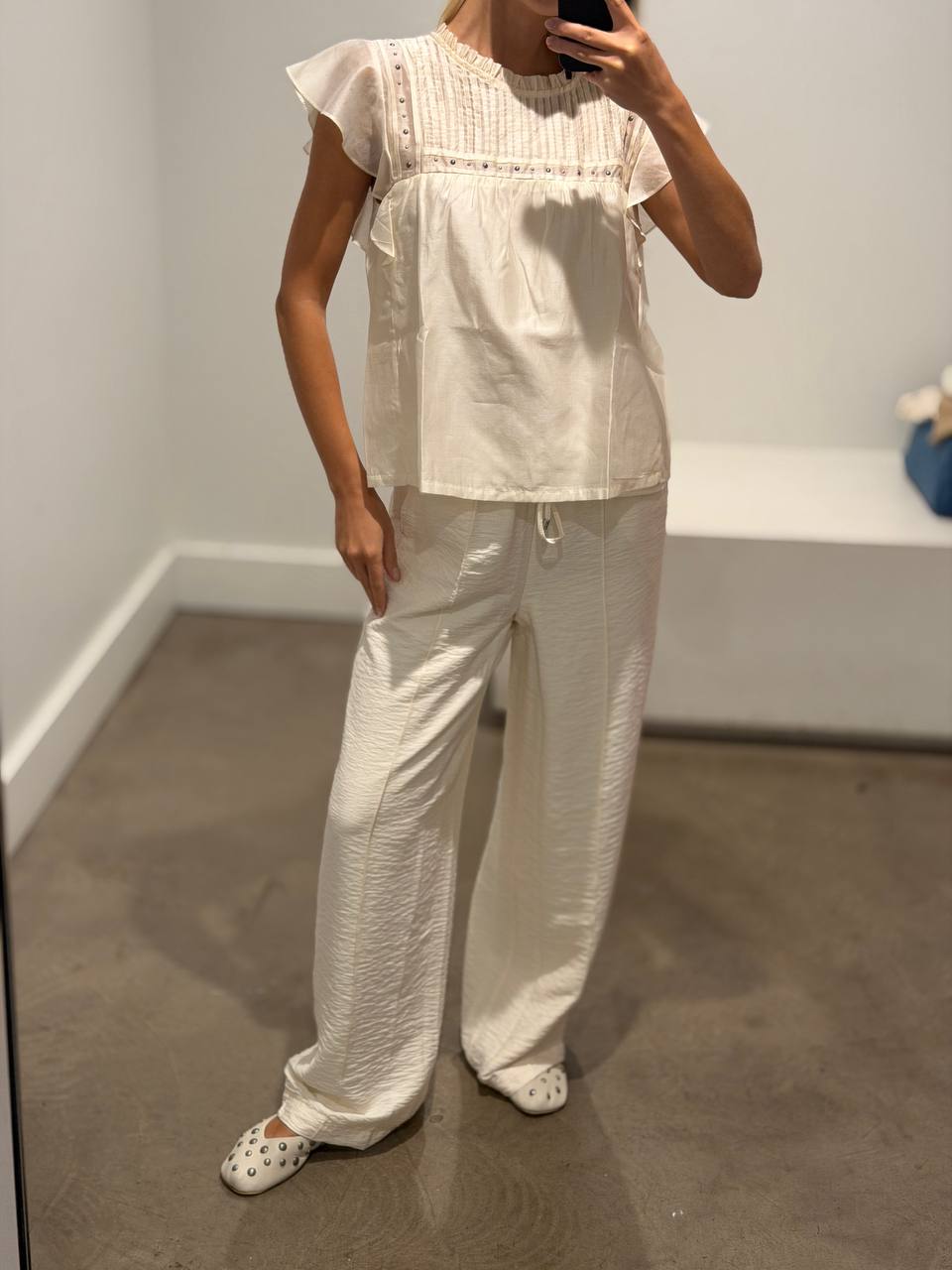 DKNY