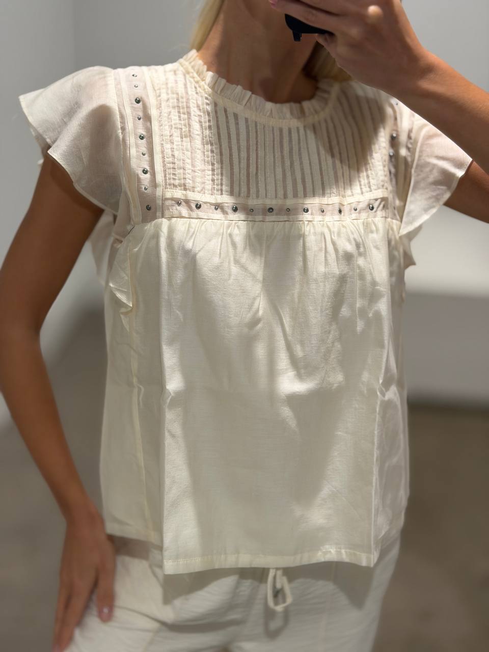 DKNY