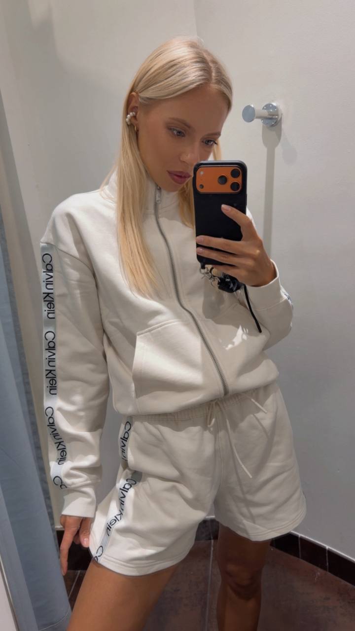 CALVIN KLEIN