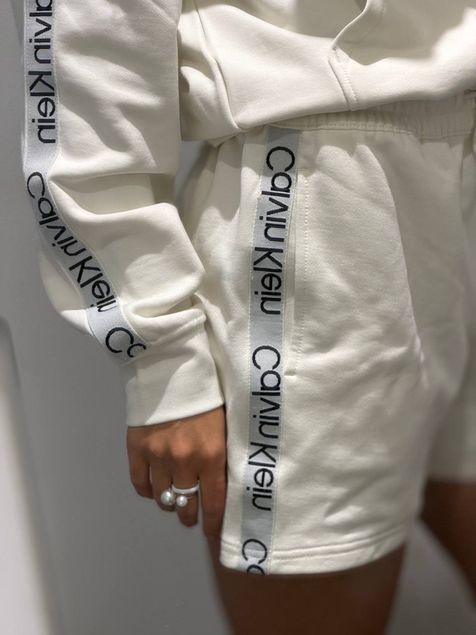 CALVIN KLEIN