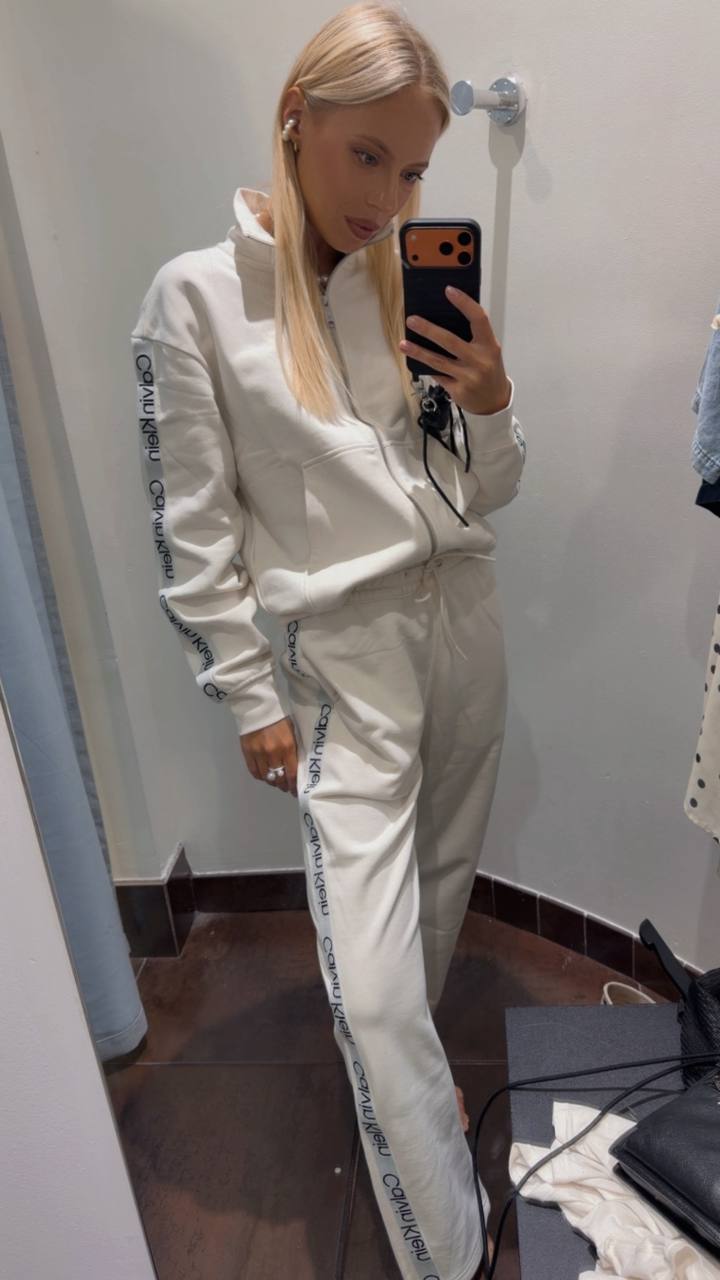 CALVIN KLEIN