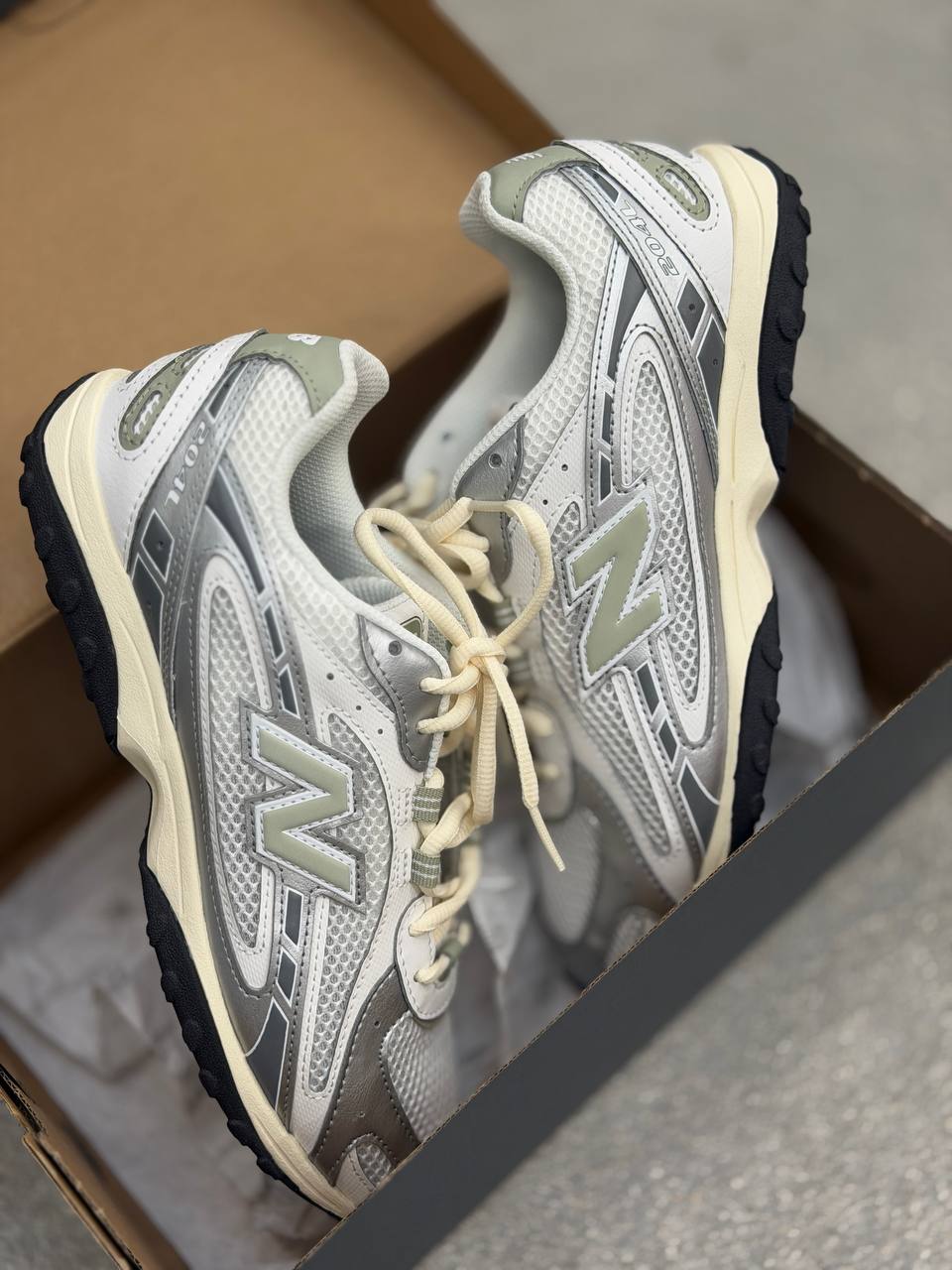New Balance 🏷️ 92$
