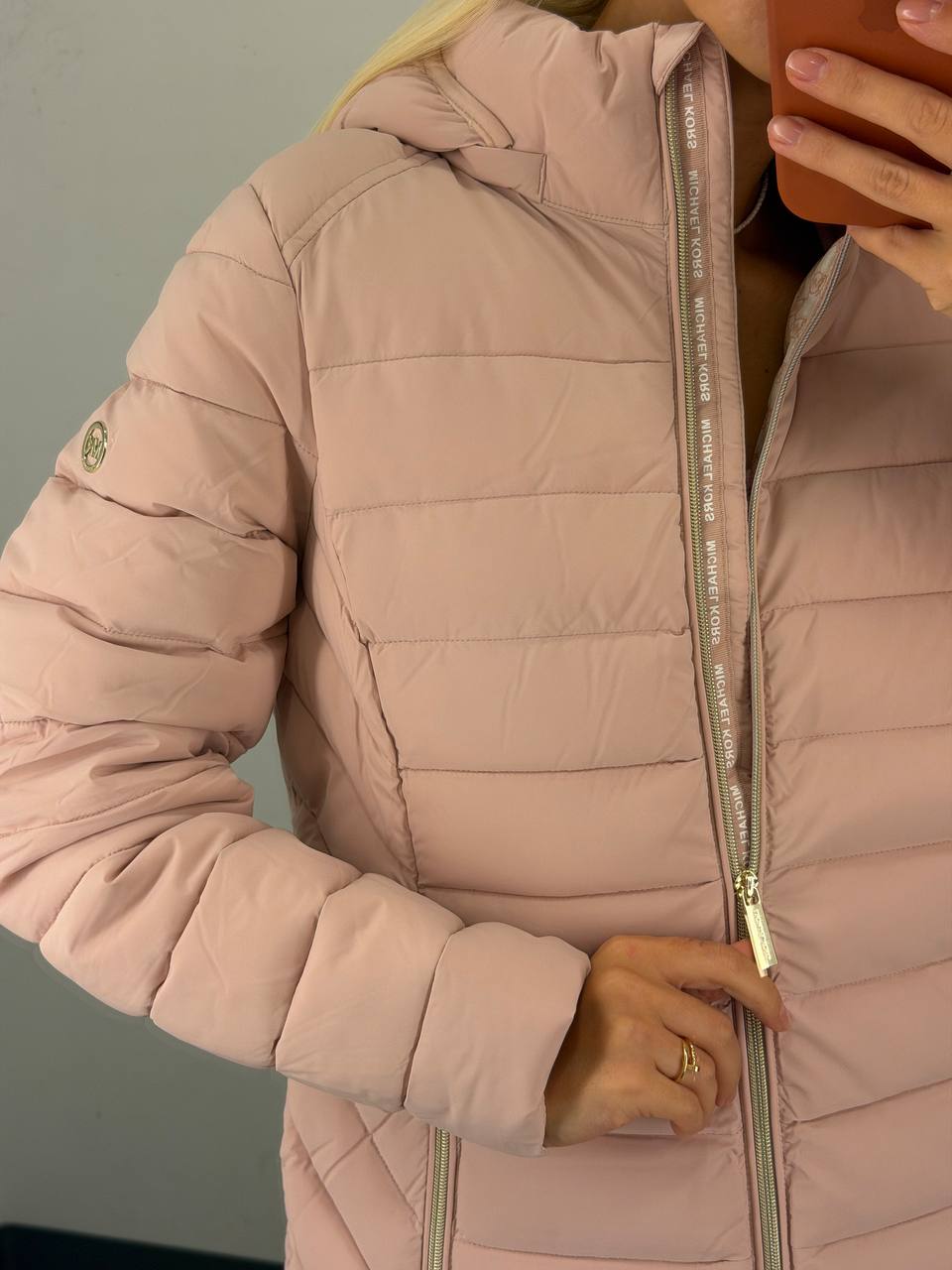 MICHAEL KORS 🏷️ 81$